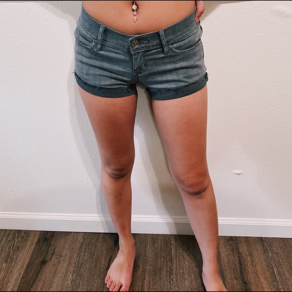 Hollister low rise shorts
